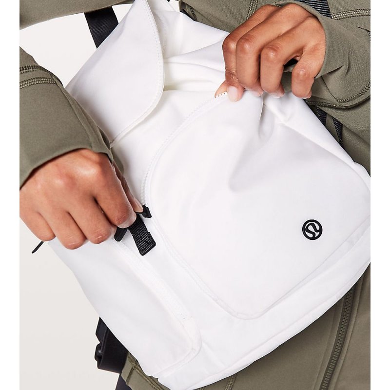 キャリー オンワード リュックサック ミニ ホワイト/ブラック(Carry Onward Rucksack Mini white/black)