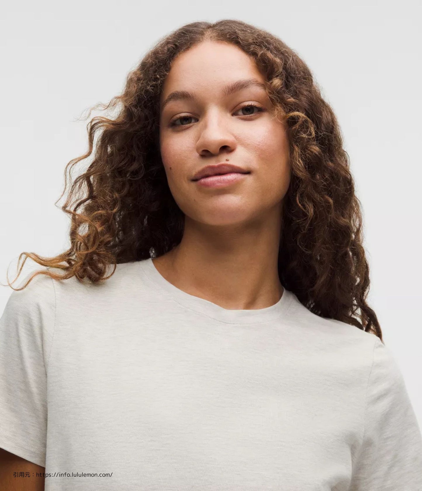 ラブ クルー ネック T-シャツ